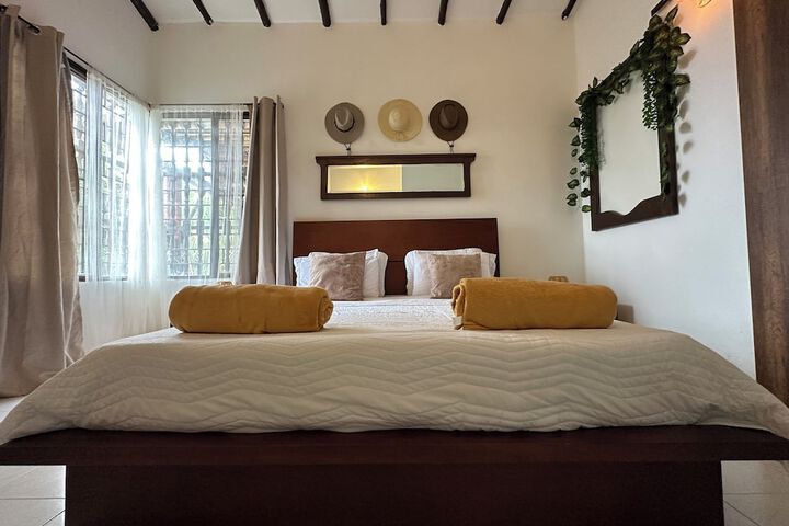 Room 6 of 44