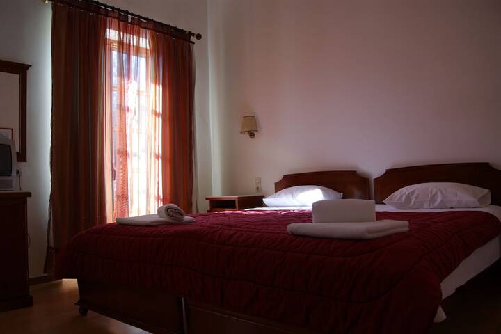 Room 12 of 42
