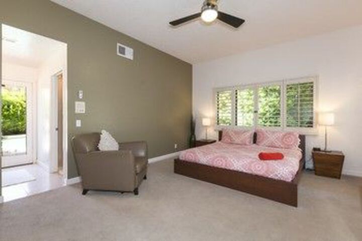 Room 8 of 23