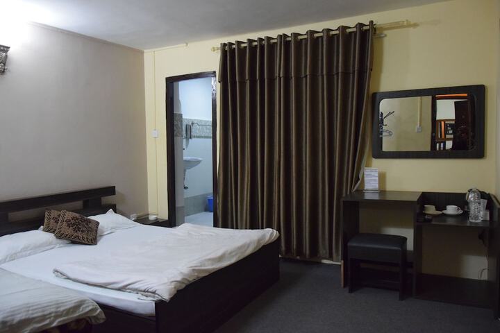 Room 14 of 31