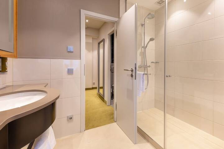 Bathroom Interior Photo