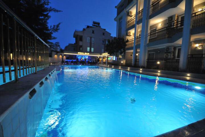 Pool 32 of 39