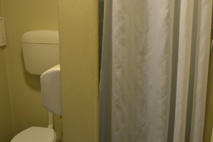Room 34 of 44