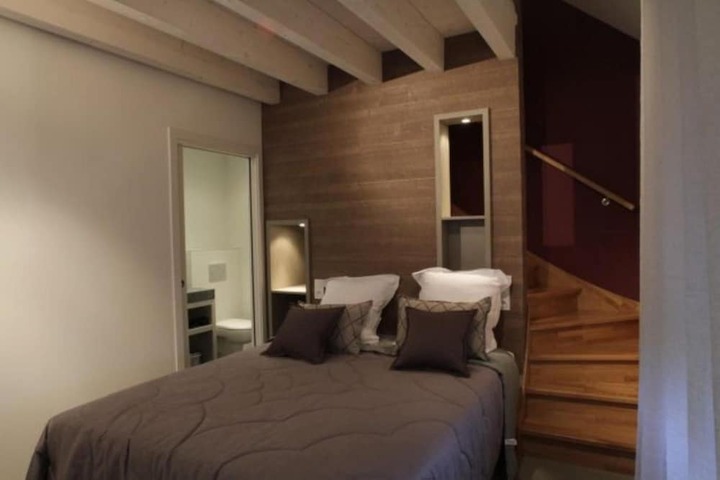 Room 14 of 61