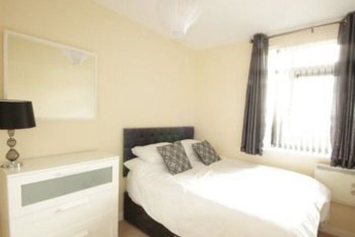 Room 6 of 34