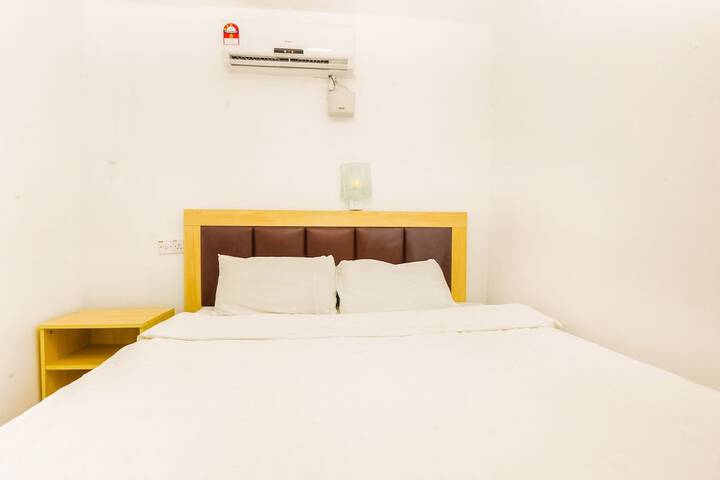 Room 15 of 19