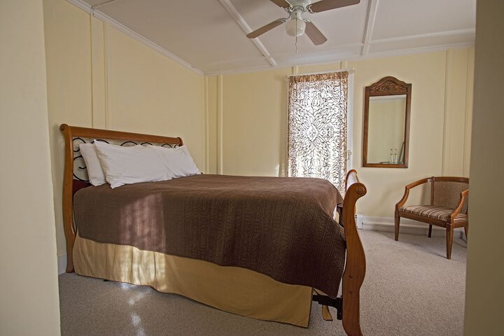 Room 12 of 52