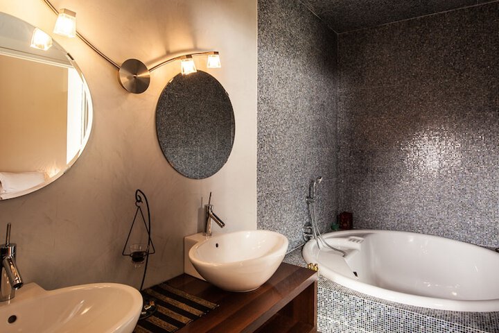 Bath Interior