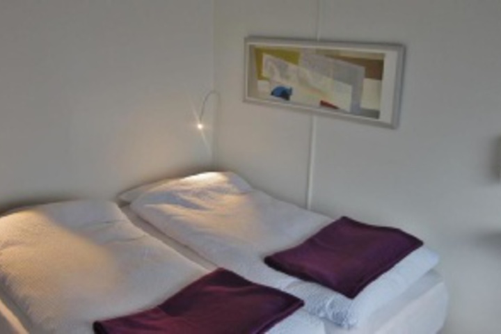 Room 225 of 276