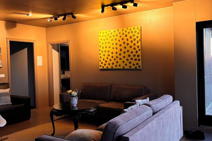Room 28 of 90