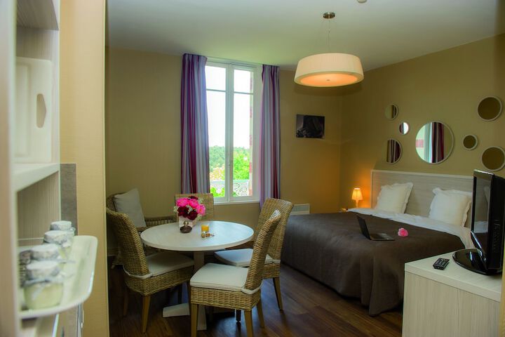 Room 16 of 53