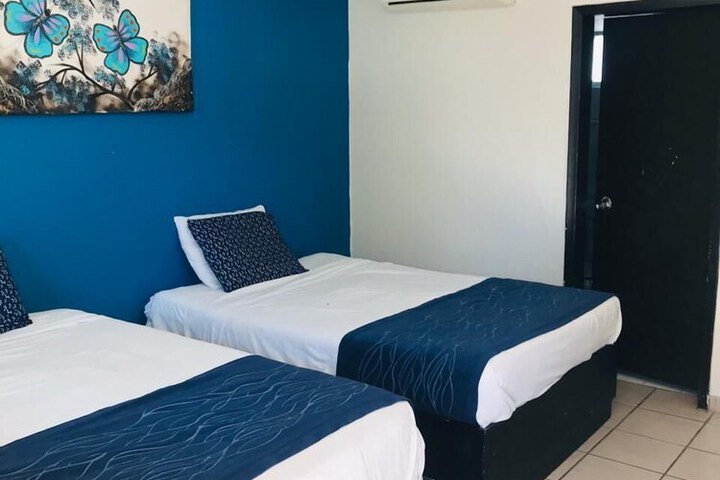 Room 12 of 46