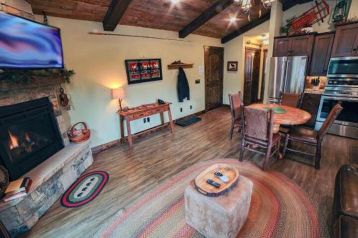 Fawn Valley Inn: 269 in Estes Park, CO