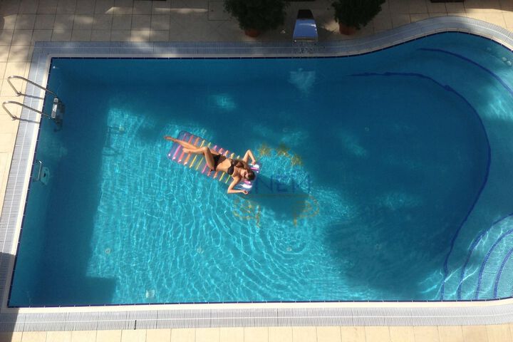 Pool 56 of 110