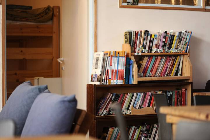 Room 29 of 65