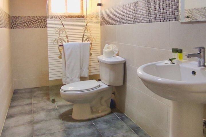 Room 11 of 25