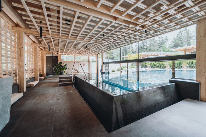 Spa 19 of 43