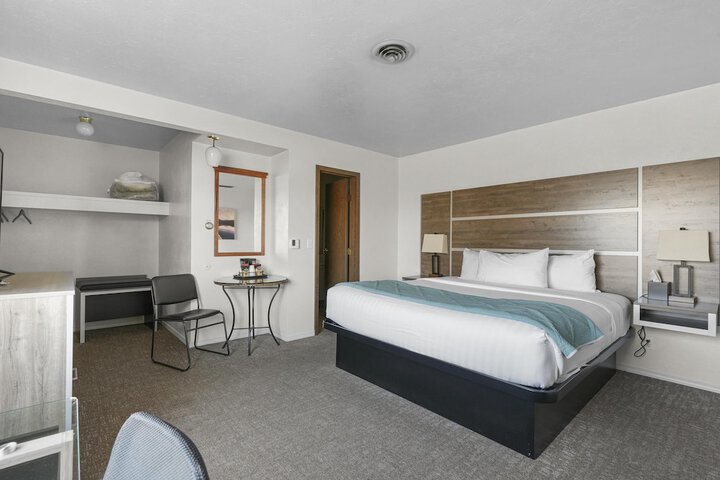 Room 45 of 141