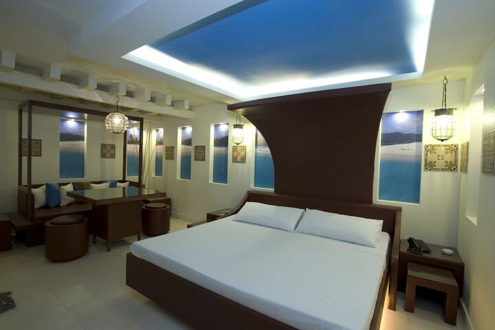 Room 4 of 21