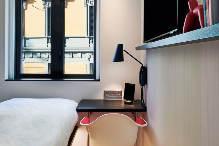 Room 20 di 70