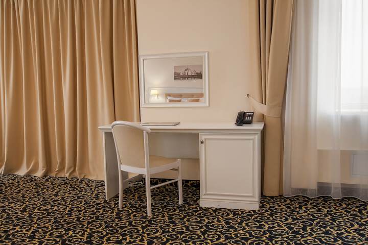 Room 14 of 73