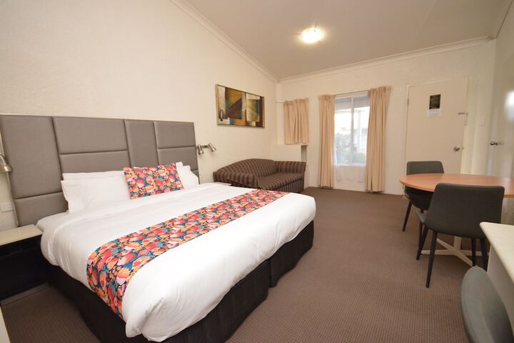 Room 9 of 21