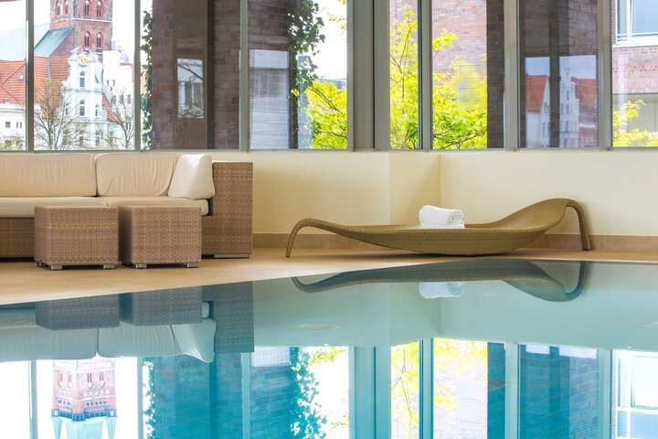 Pool 42 of 143