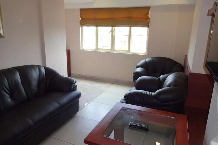 Room 6 of 27
