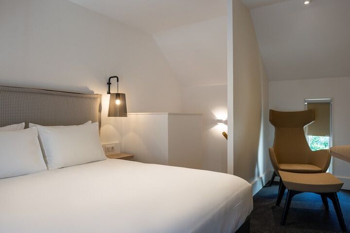 Room 29 of 144