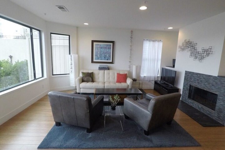 Room 11 of 21