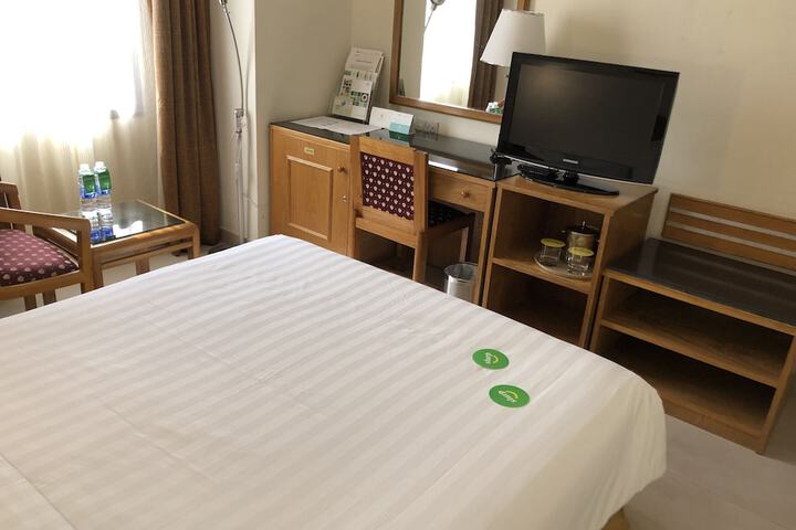 Room 10 of 49