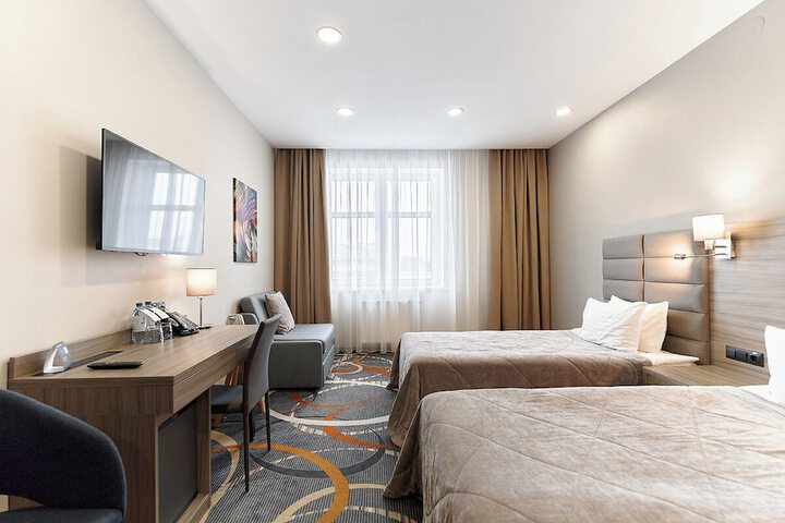 Room 28 of 124