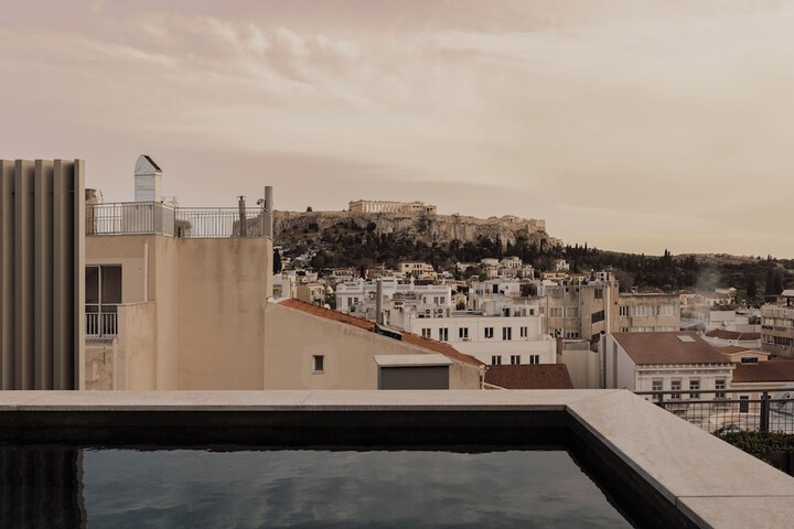 Pool 57 of 95