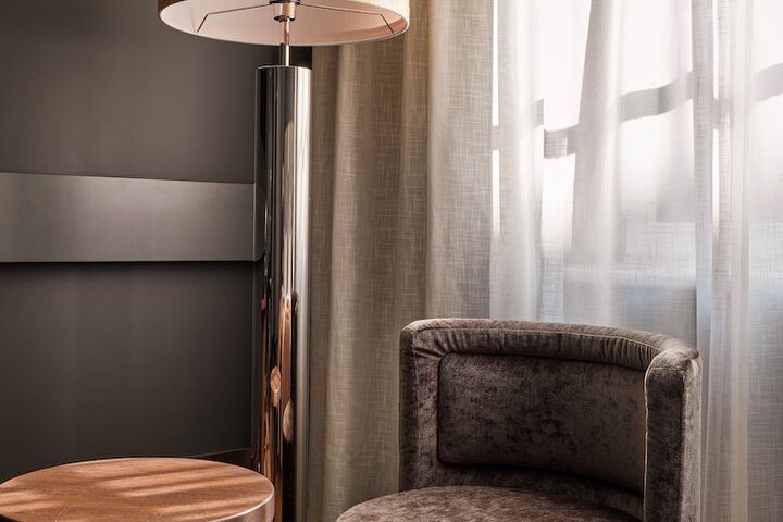 Room 14 of 86