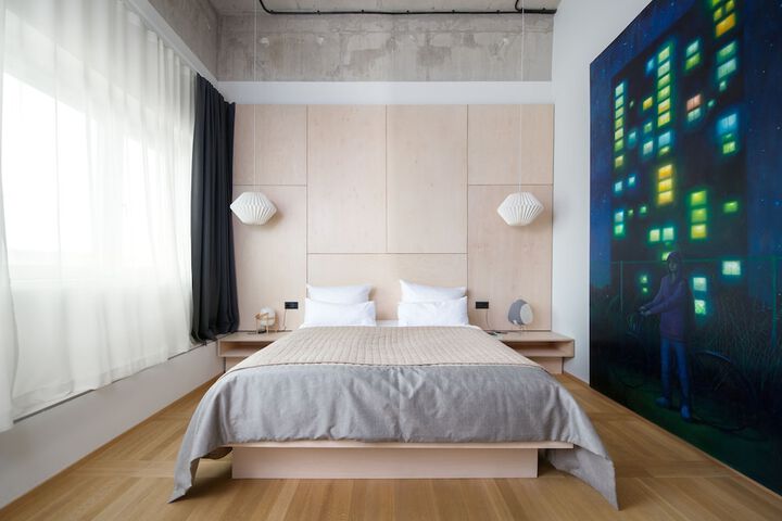 Room 12 of 52