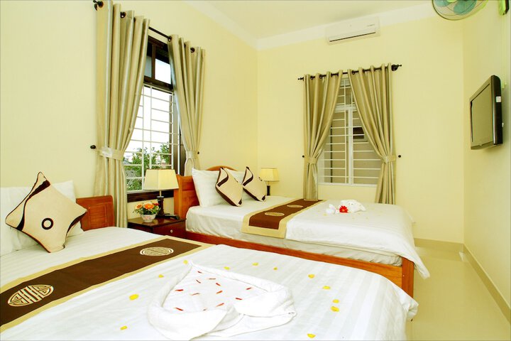 Room 9 of 23