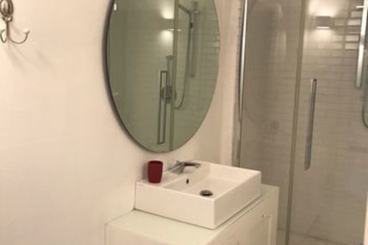 Room 2 of 64
