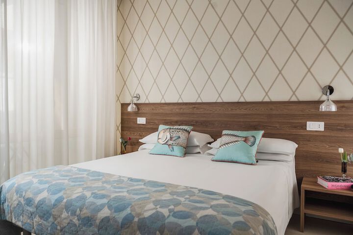 Room 48 of 89