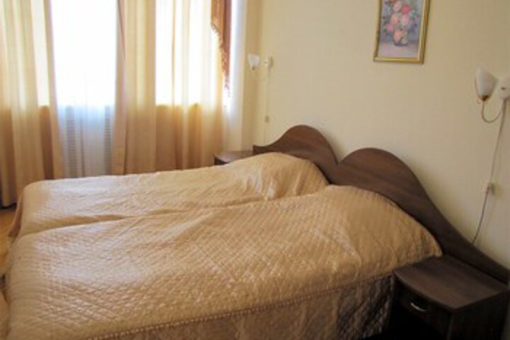 Room 44 of 52