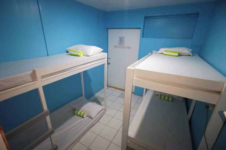 Room 18 of 52