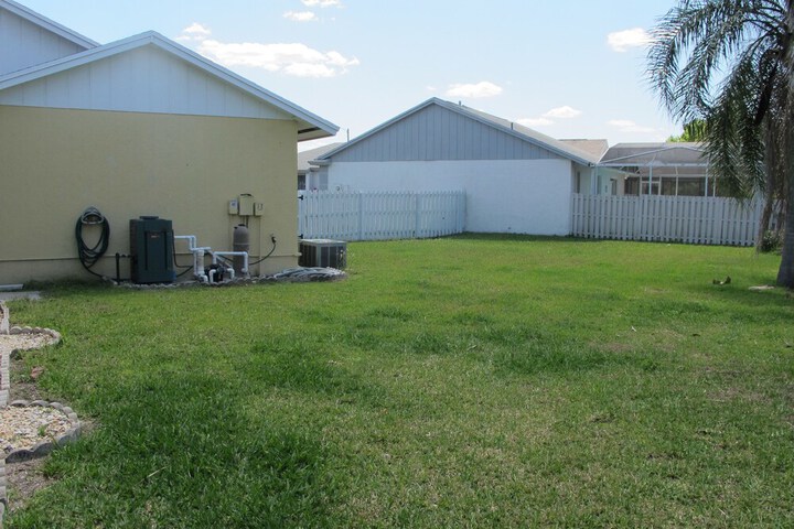 Property Grounds 23 of 27