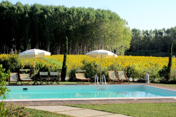 Pool Hotel