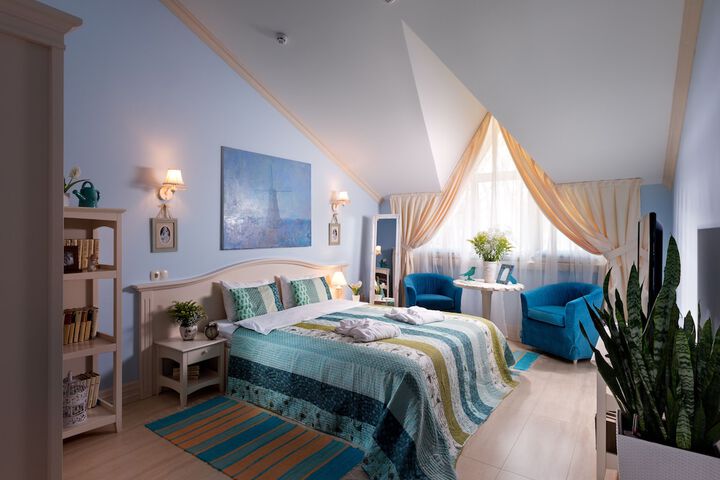 Room 13 of 53