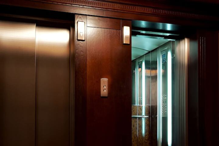 Ballroom/Hall 59 of 66