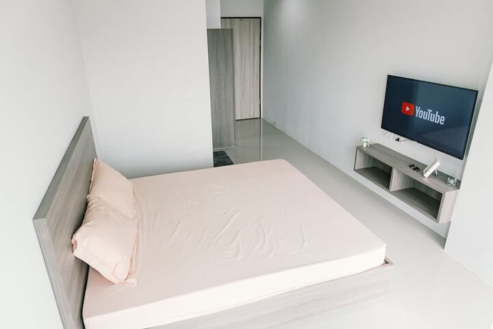 Room 3 of 22