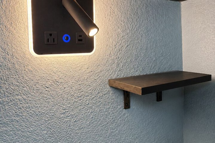 Room 27 of 47
