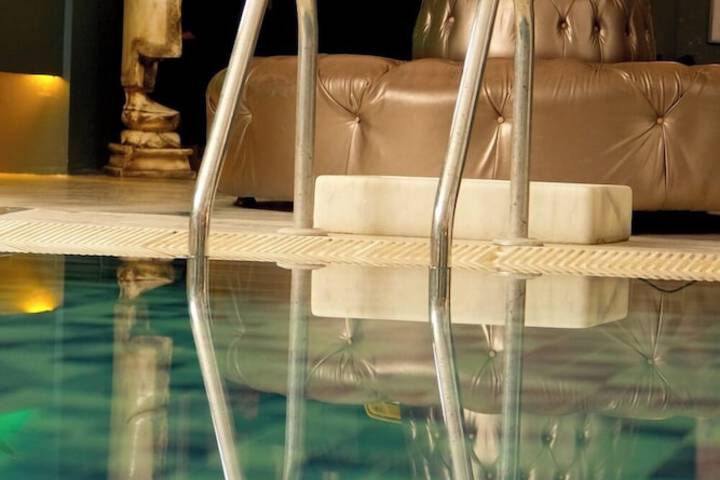 Pool 28 of 74