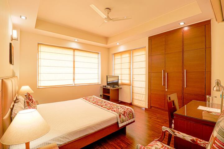 Room 6 of 47