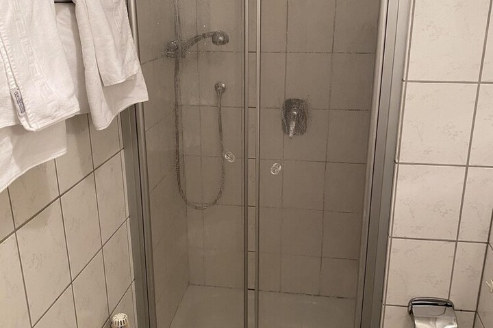 Room 19 of 30