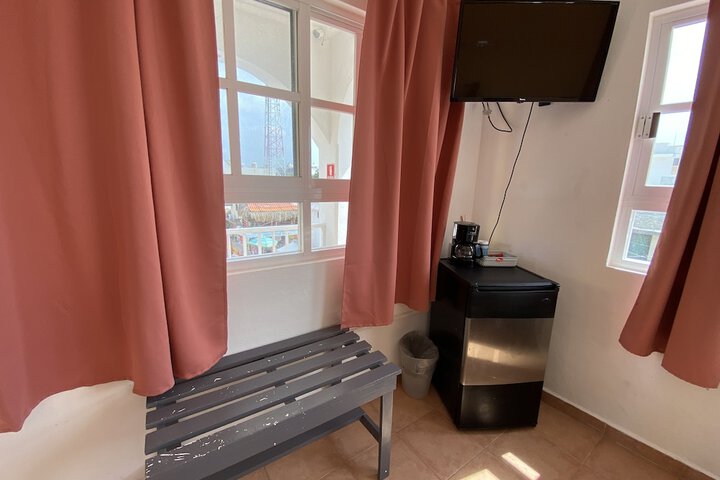 Room 72 of 137
